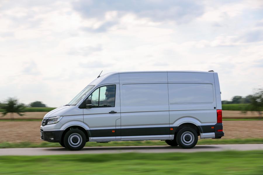  Volkswagen Crafter High Roof Van 2016 года  (фото 15 из 49)